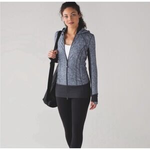 Lululemon Daily Practice Jacket Blue Gray Hooded Long Thumbholes Athleisure 6